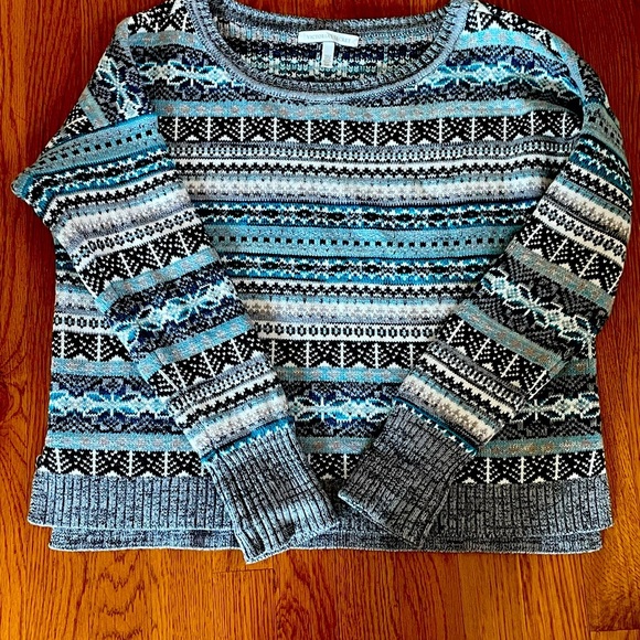 Victoria’s Secret Sweater NWOT size S/P scoop neck - Picture 5 of 6